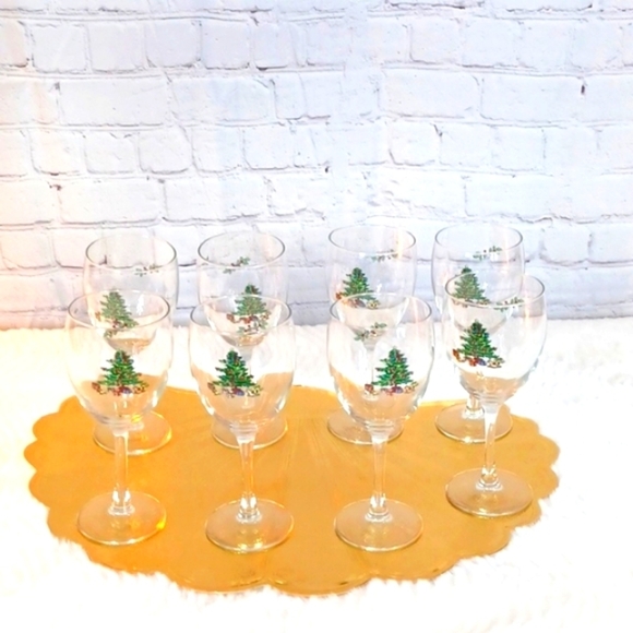 CUTHBERTSON Orignal 11oz Christmas Wine Glasses 1 set Left of 4 For This… - Picture 1 of 9